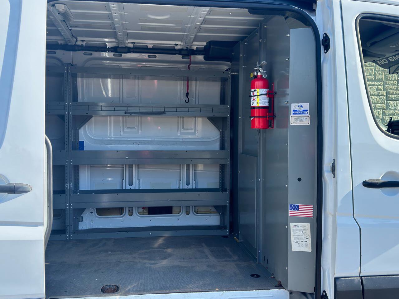 Used 2014 Mercedes-Benz Sprinter 2500 image 32