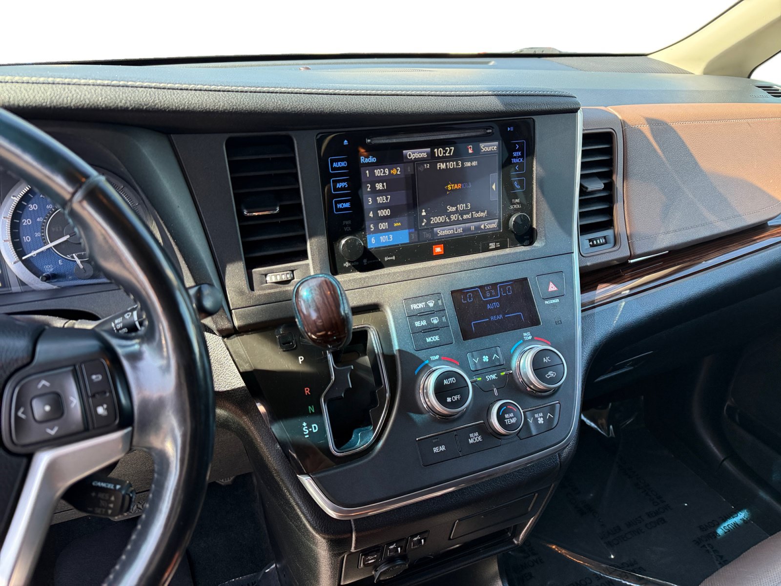 Used 2017 Toyota Sienna Limited Premium AWD/4WD image 12
