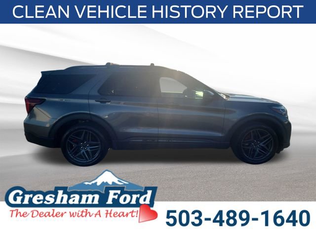 Used 2025 Ford Explorer ST image 9