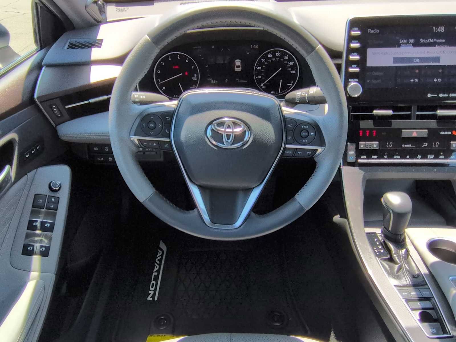 Used 2020 Toyota Avalon Limited w/ All Weather Liner Package FWD image 14