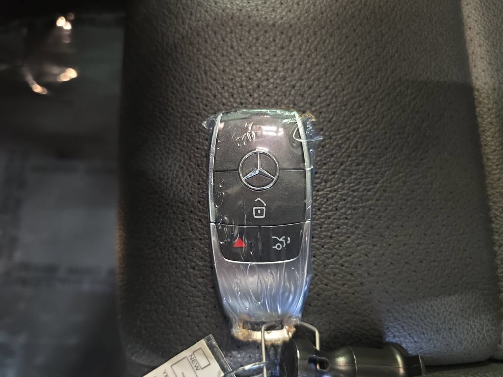 Certified 2024 Mercedes-Benz GLE 350 4MATIC image 40