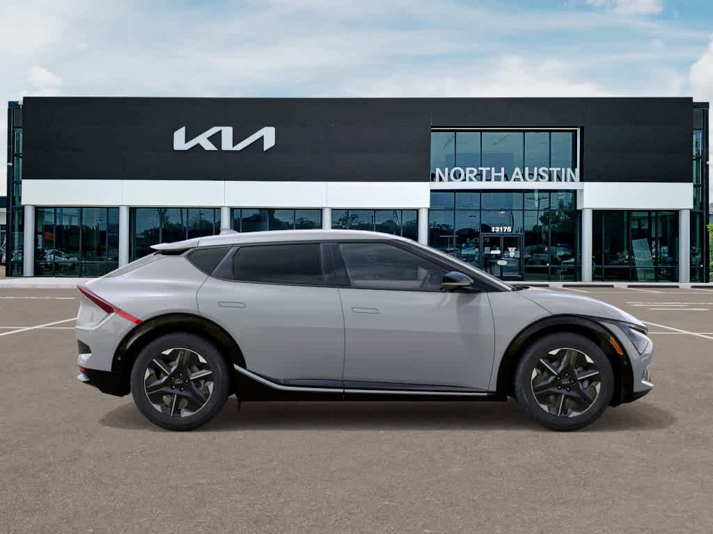 New 2026 Kia EV6 Wind RWD image 7