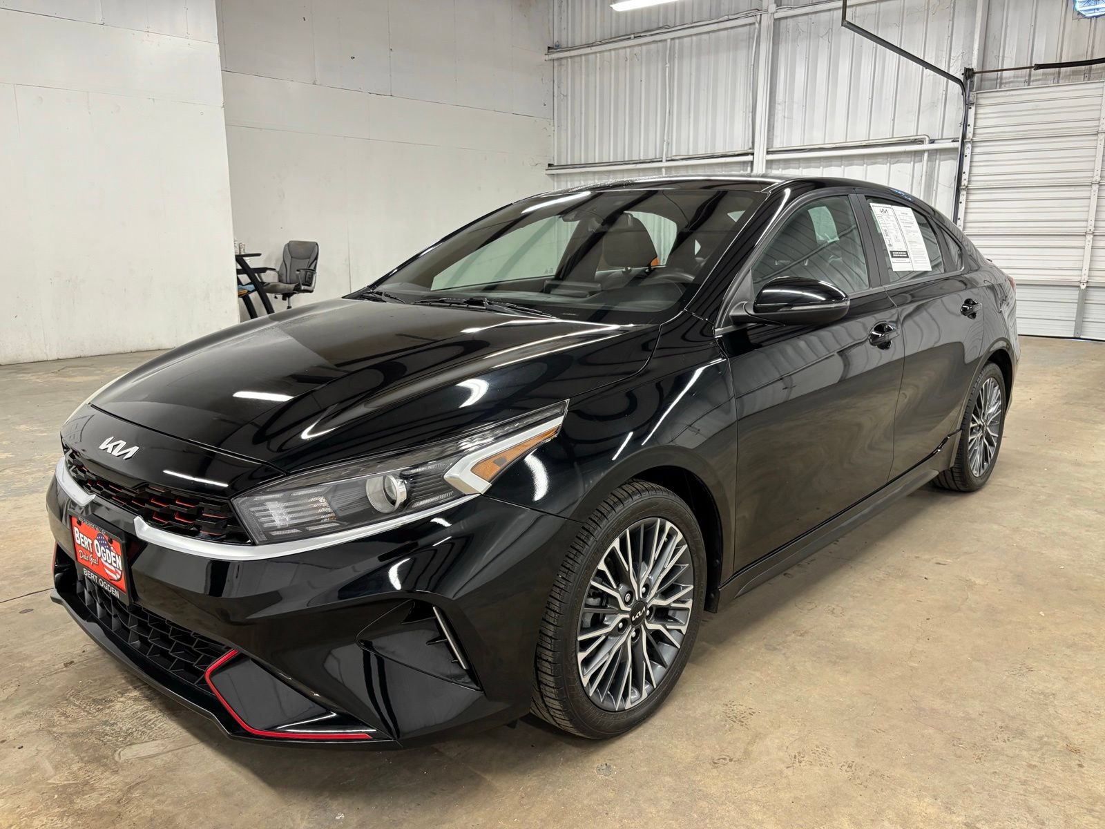 Used 2023 Kia Forte GT-Line FWD image 2