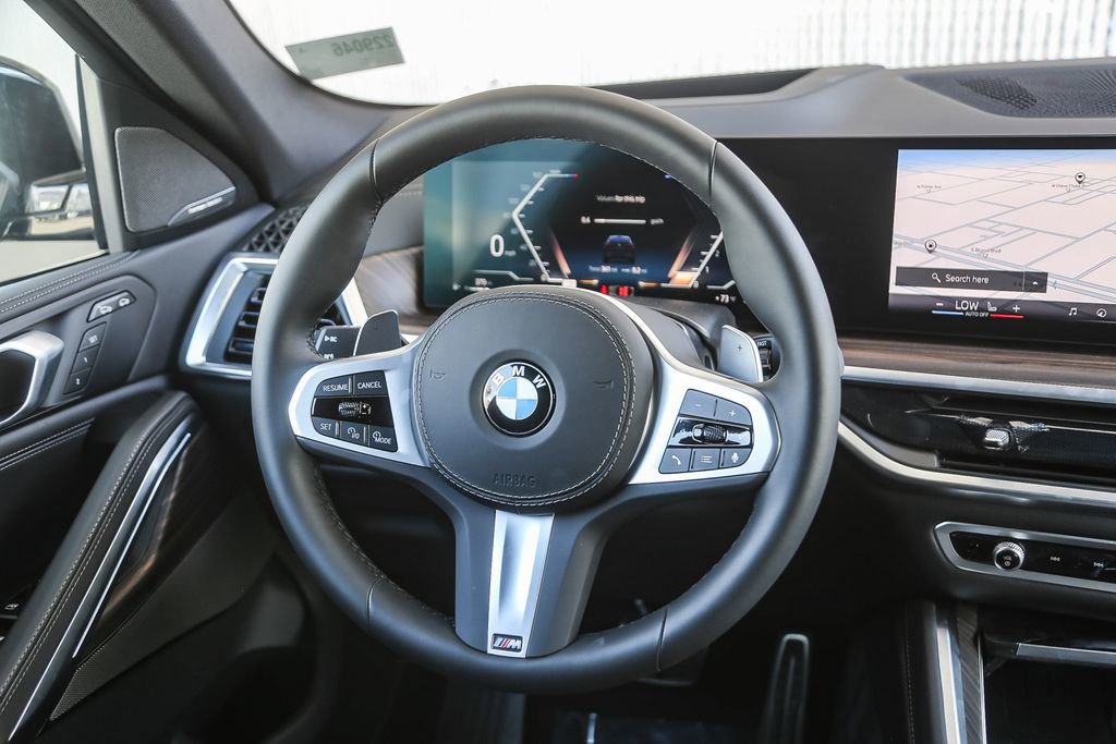 Used 2026 BMW X6 xDrive40i w/ Premium Package AWD/4WD image 12