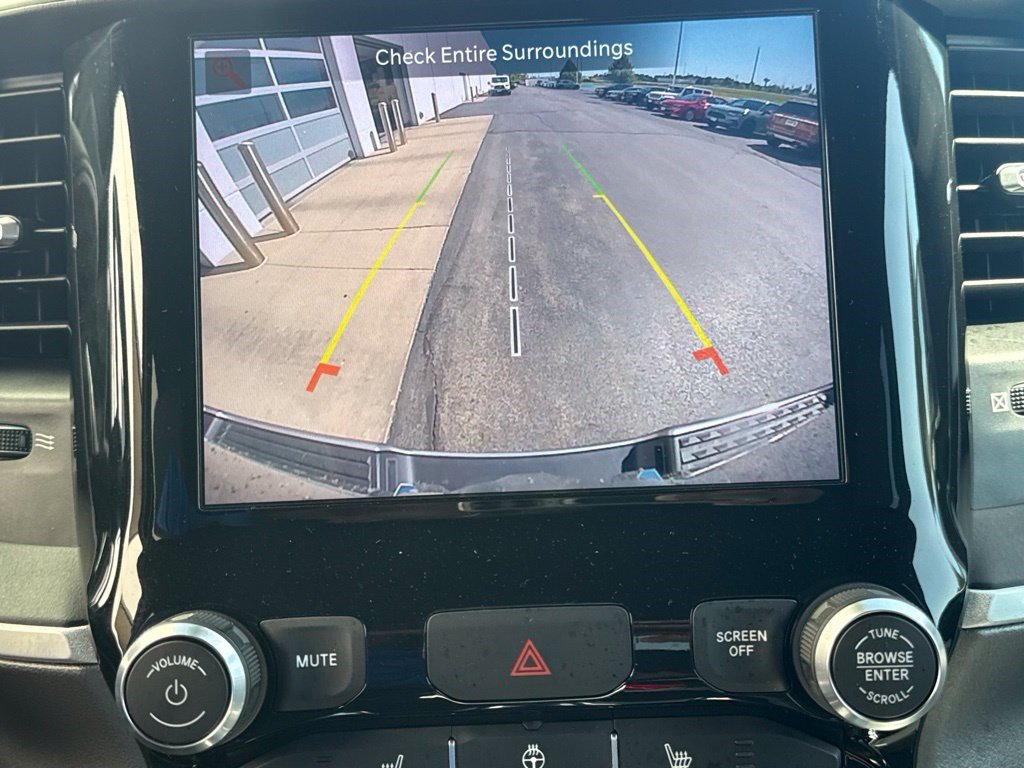 Used 2022 RAM 1500 Big Horn AWD/4WD image 25