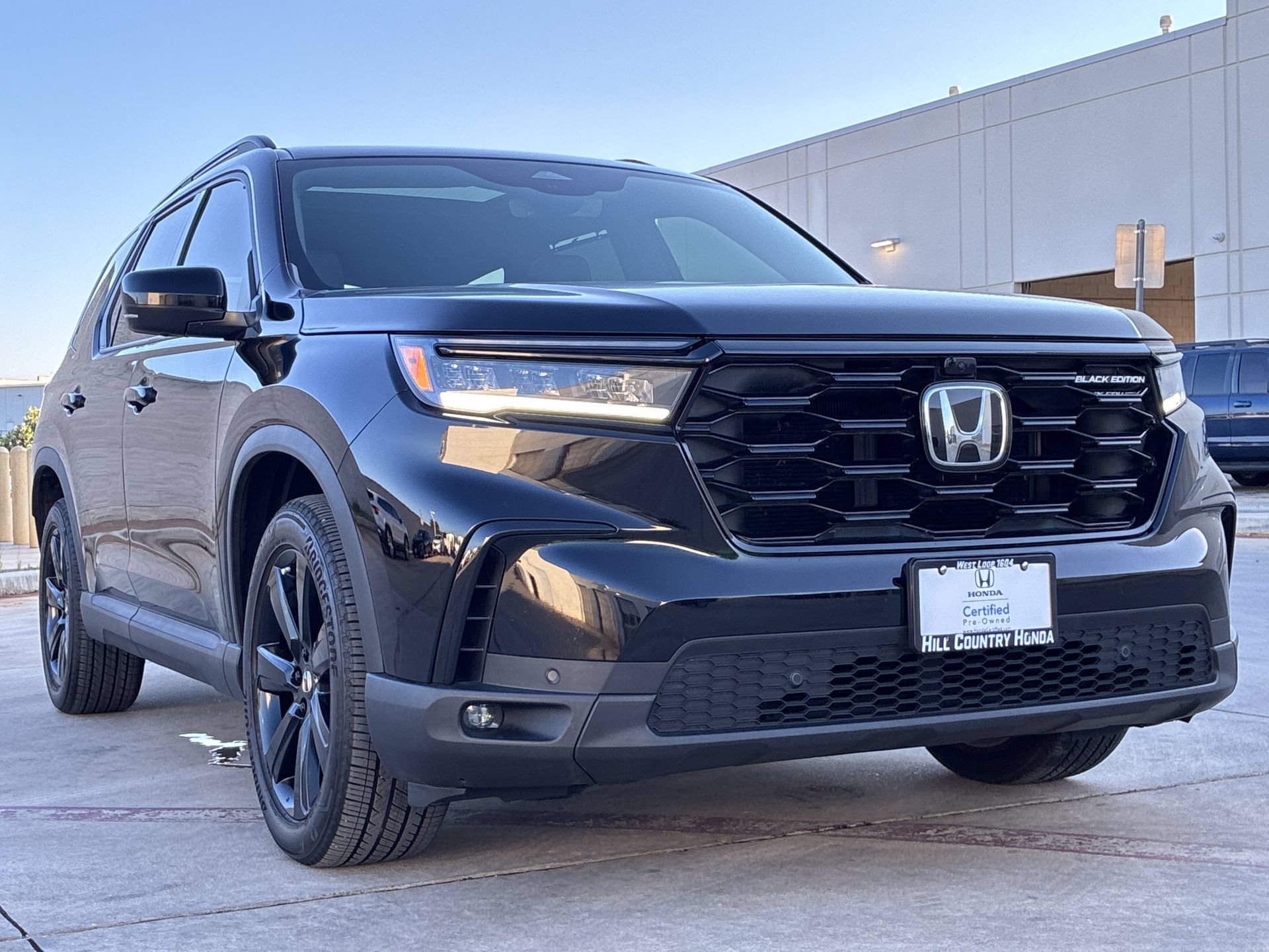 Certified 2025 Honda Pilot Black Edition image 10