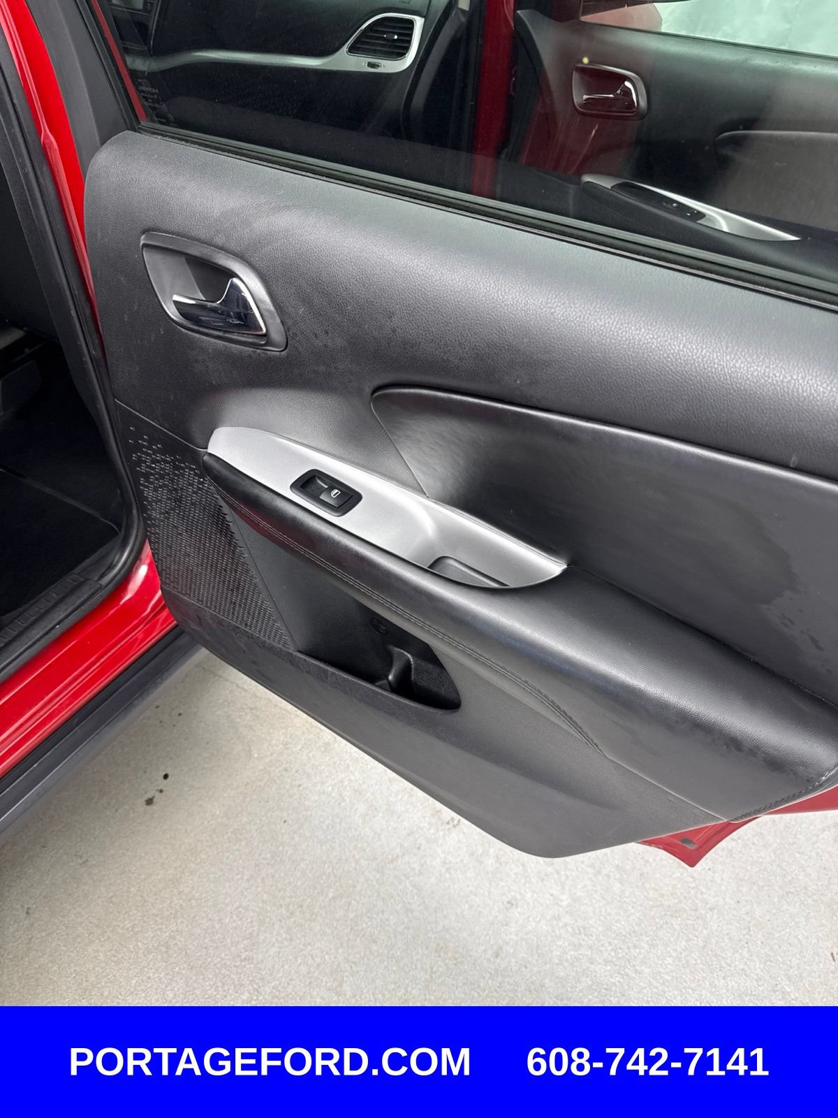 Used 2019 Dodge Journey SE FWD image 33