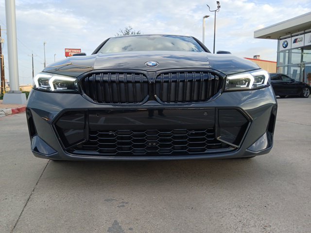 New 2026 BMW 330i Sedan w/ M Sport Package RWD image 2