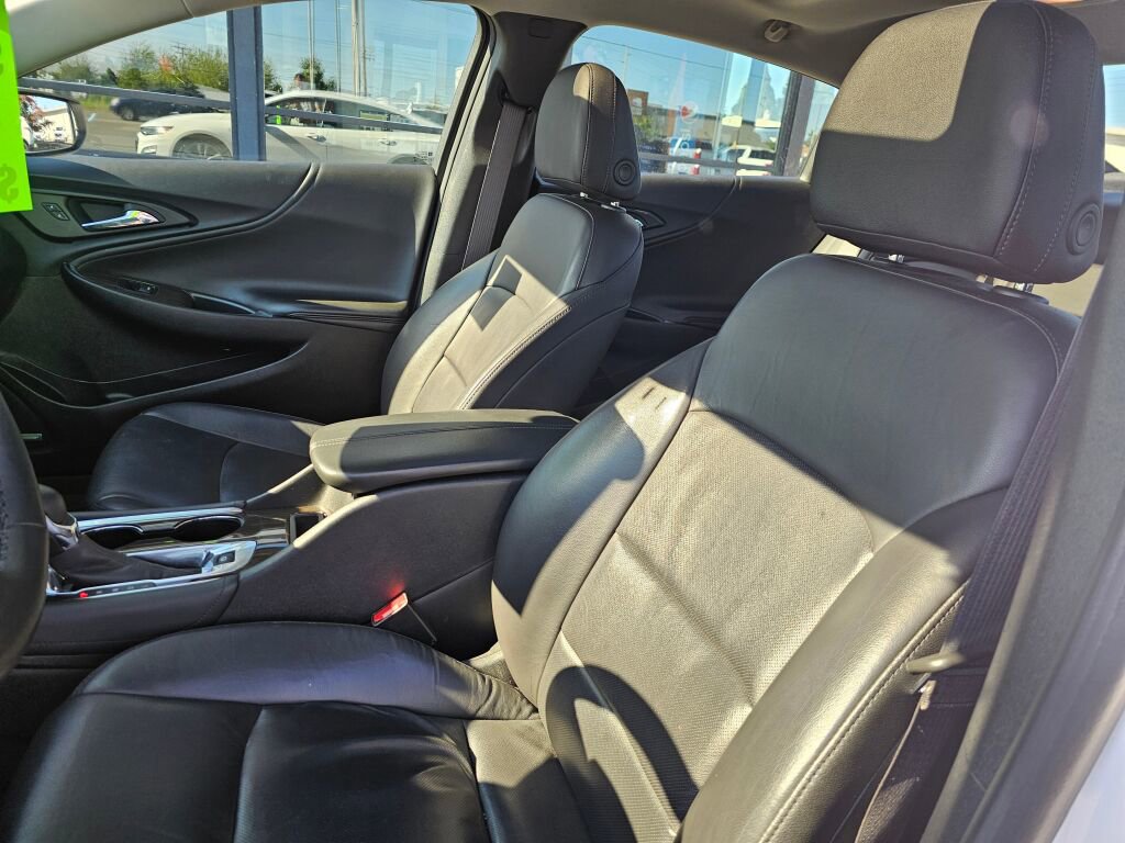 Used 2024 Chevrolet Malibu LT FWD image 17