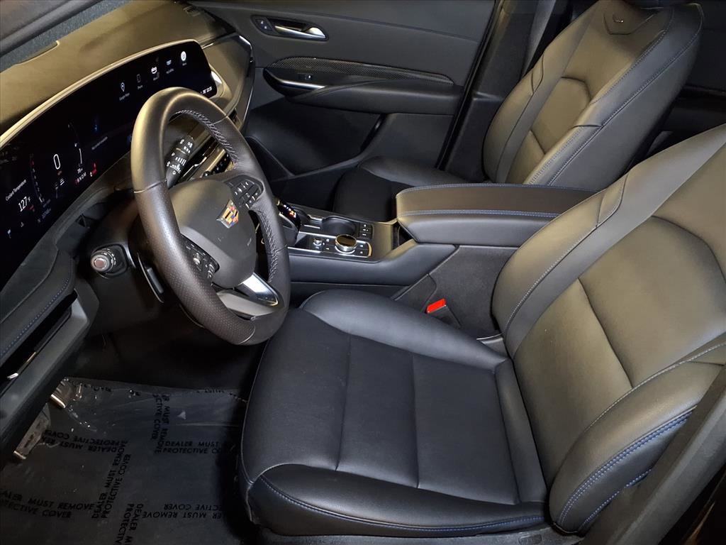 Certified 2025 Cadillac XT4 Sport w/ Cold Weather Package image 14