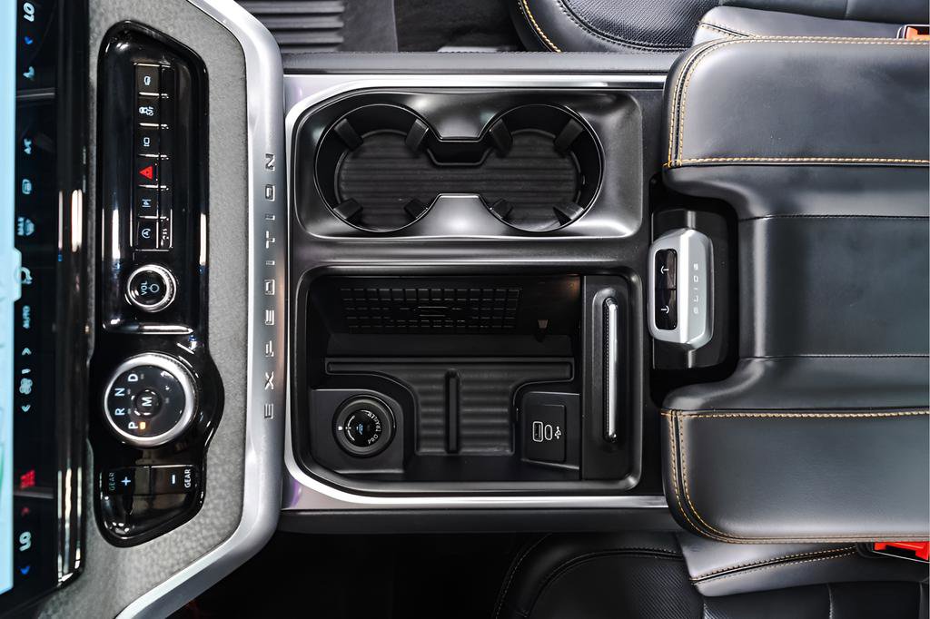 Used 2025 Ford Expedition Tremor AWD/4WD image 19