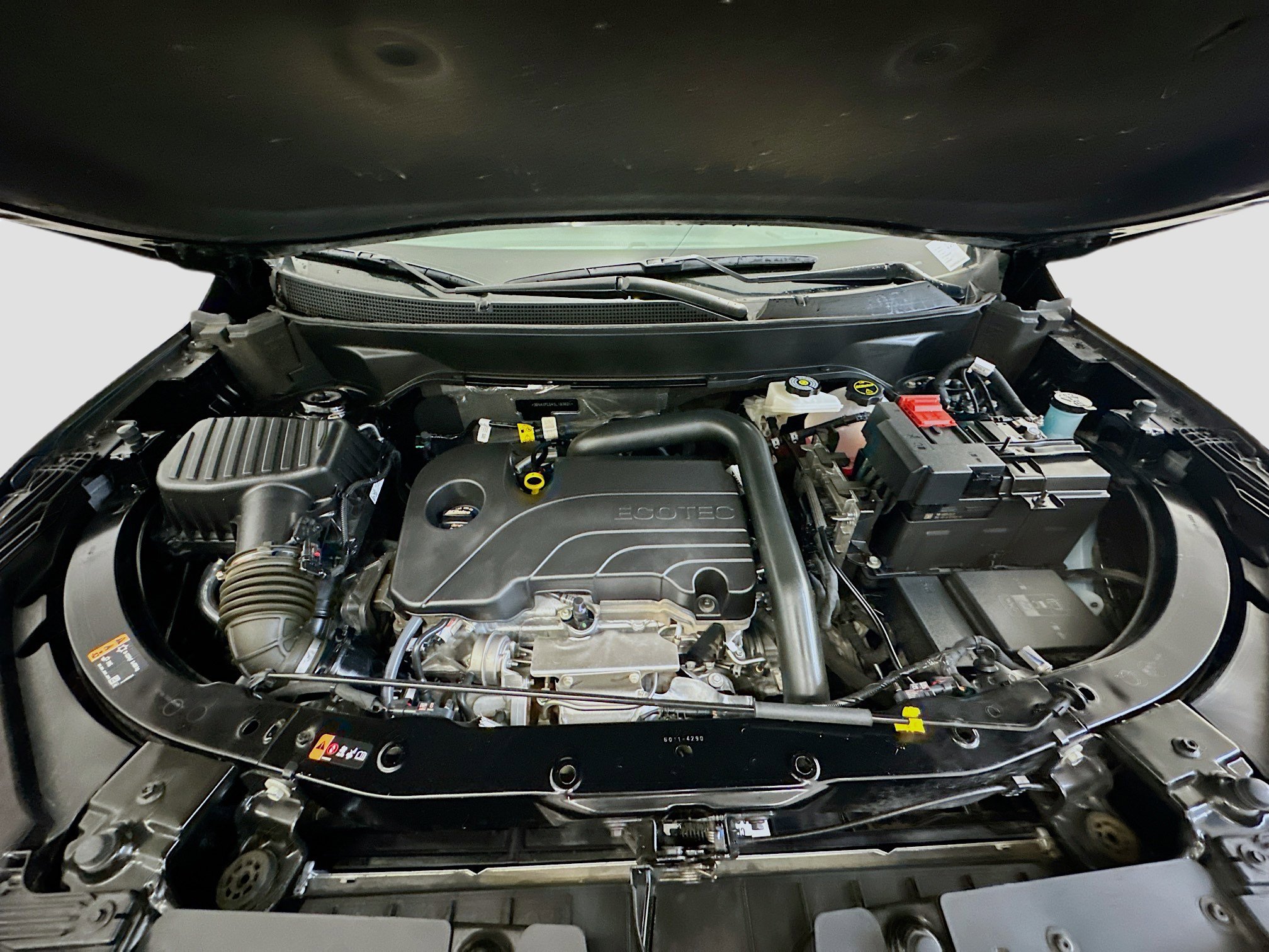 Used 2025 Chevrolet Equinox LT w/ Convenience Package II image 35