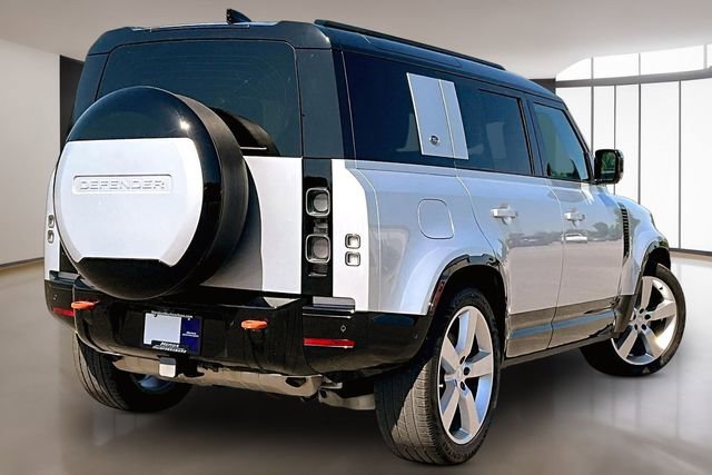 Used 2024 Land Rover Defender 110 X AWD/4WD image 6