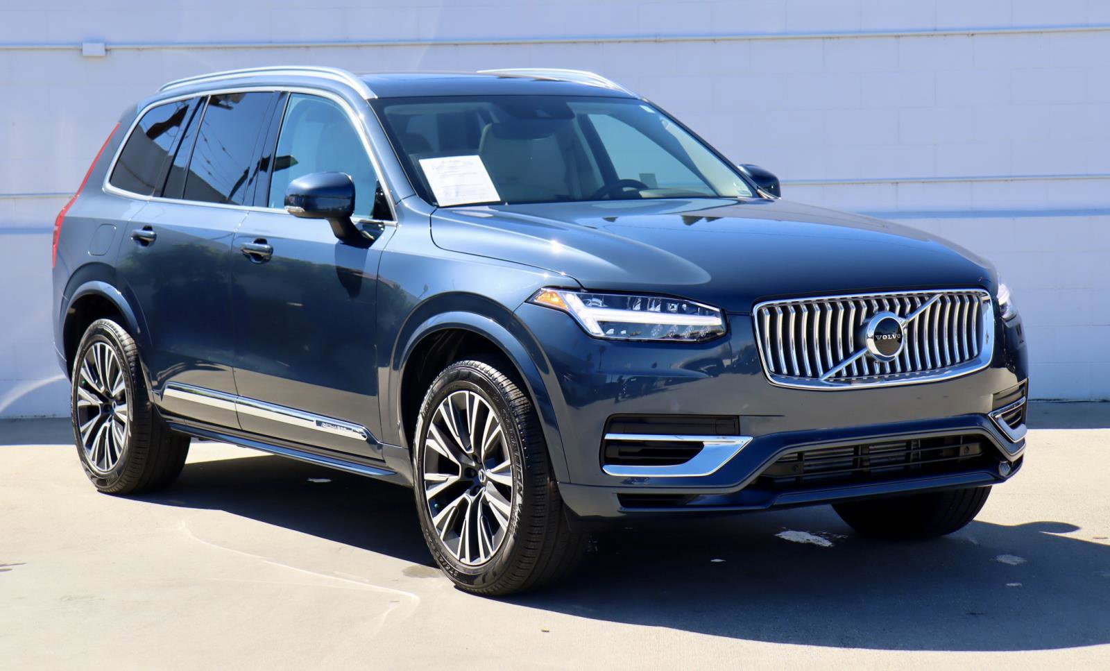 Used 2022 Volvo XC90 T8 Inscription Expression w/ Protection Package