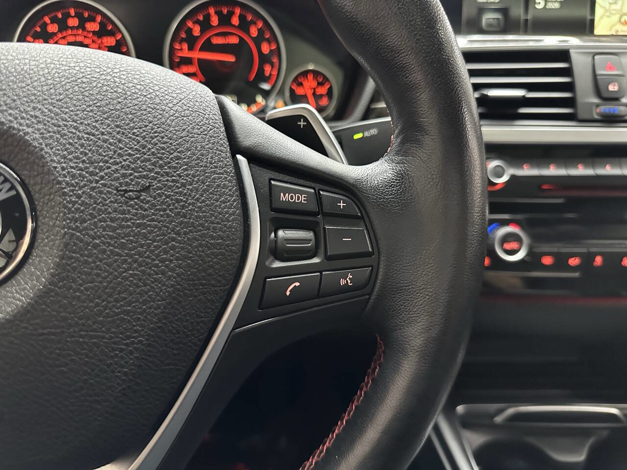 Used 2018 BMW 330i xDrive 330i xDrive AWD 4dr Sedan image 22