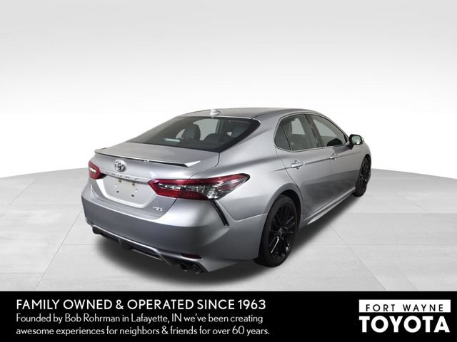 Used 2024 Toyota Camry XSE FWD image 7