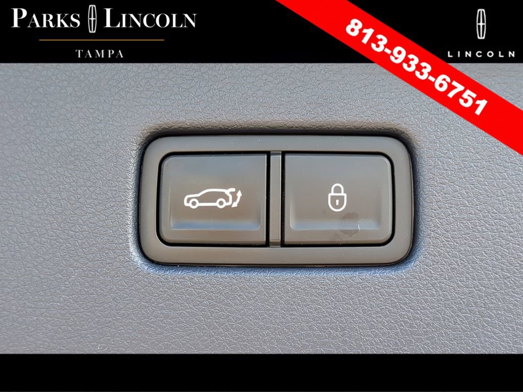 Used 2023 Genesis GV70 2.5T w/ Sport Prestige Package AWD/4WD image 9