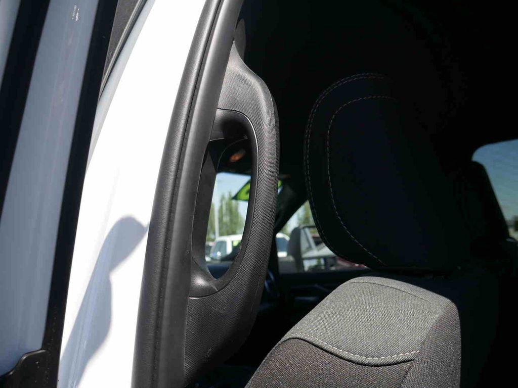 Used 2025 RAM 2500 Big Horn AWD/4WD image 19