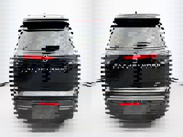 Certified 2025 Nissan Pathfinder SV image 6