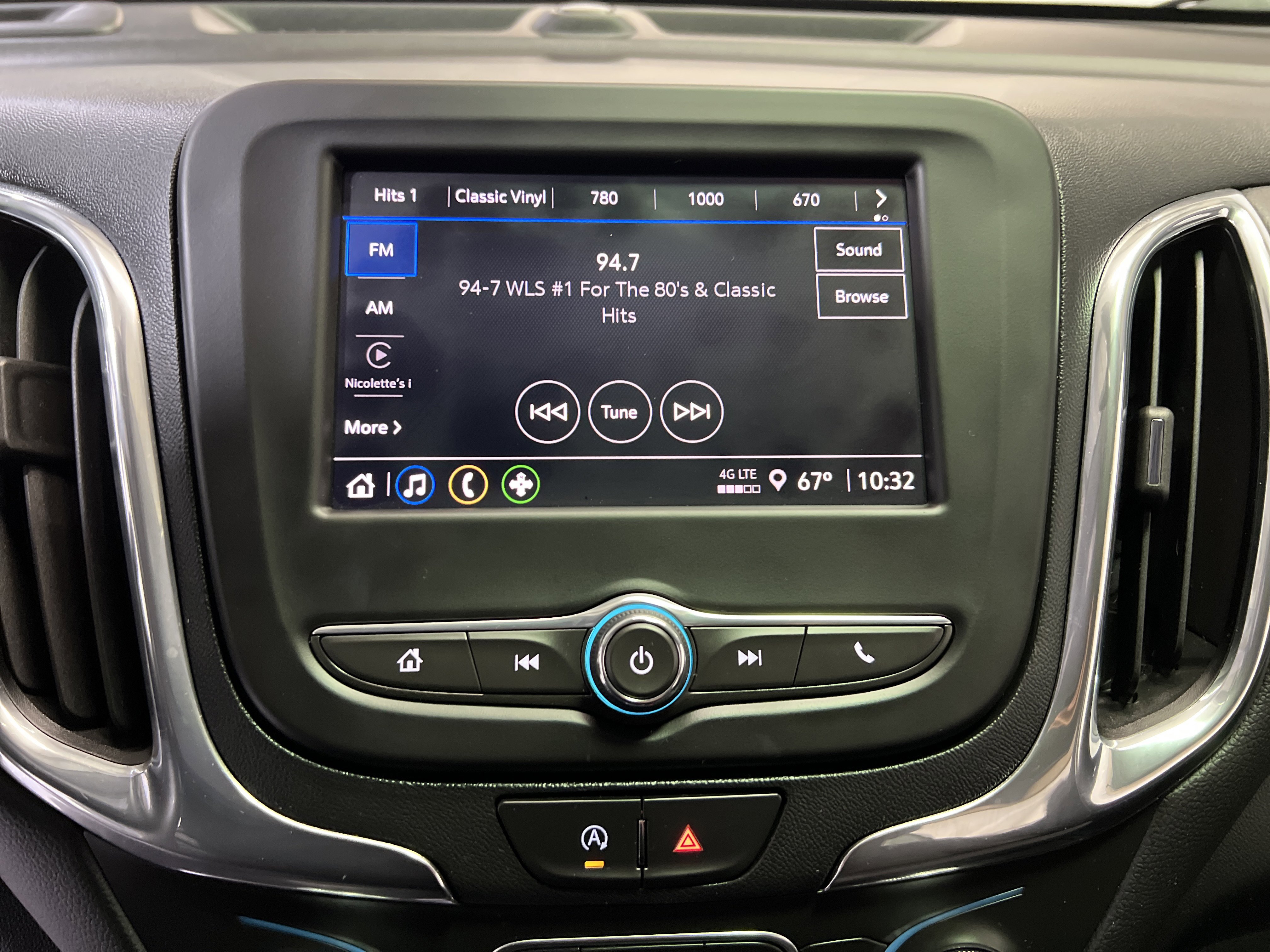 Used 2023 Chevrolet Equinox LT image 18