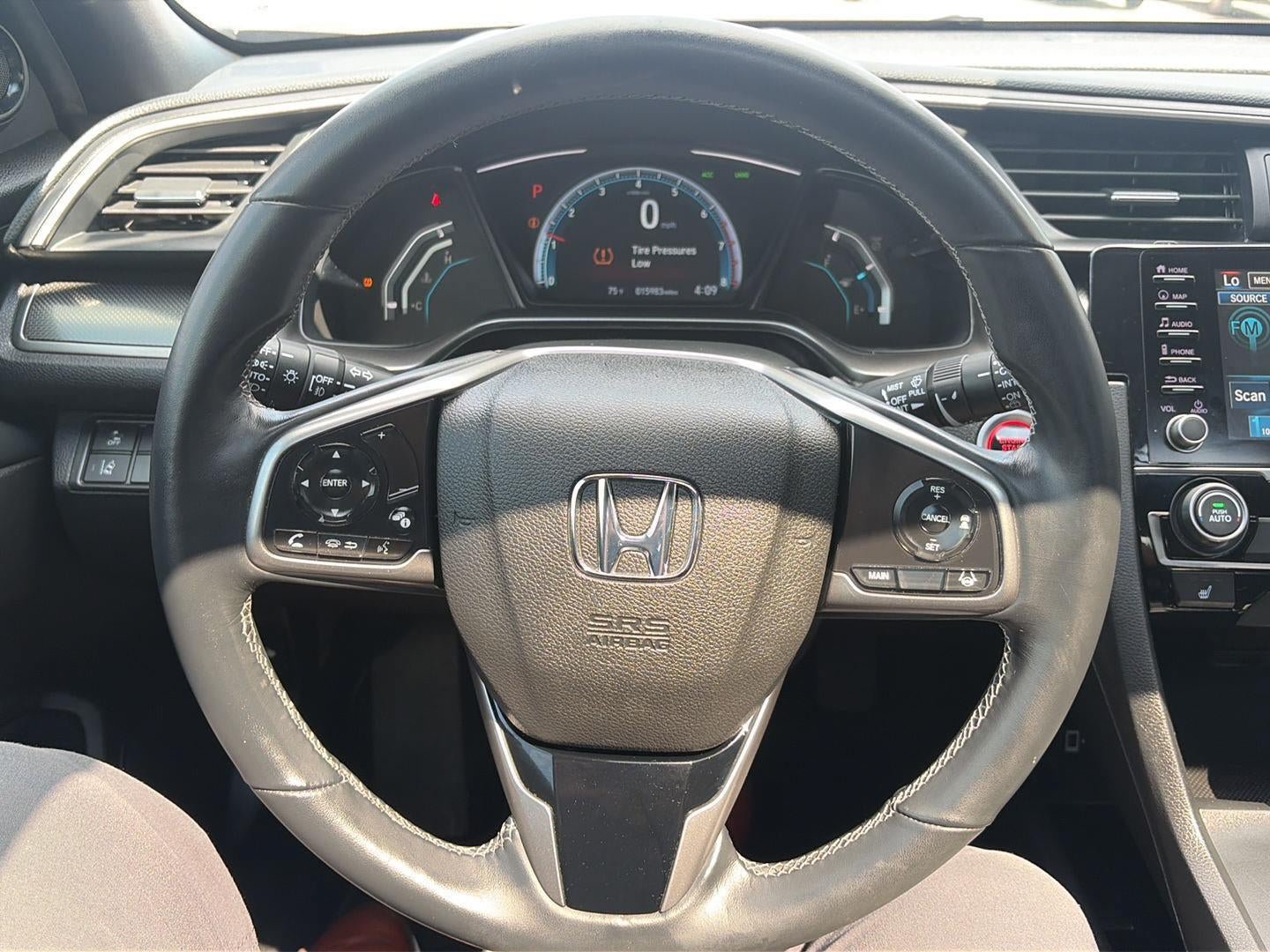 Used 2019 Honda Civic EX-L image 10