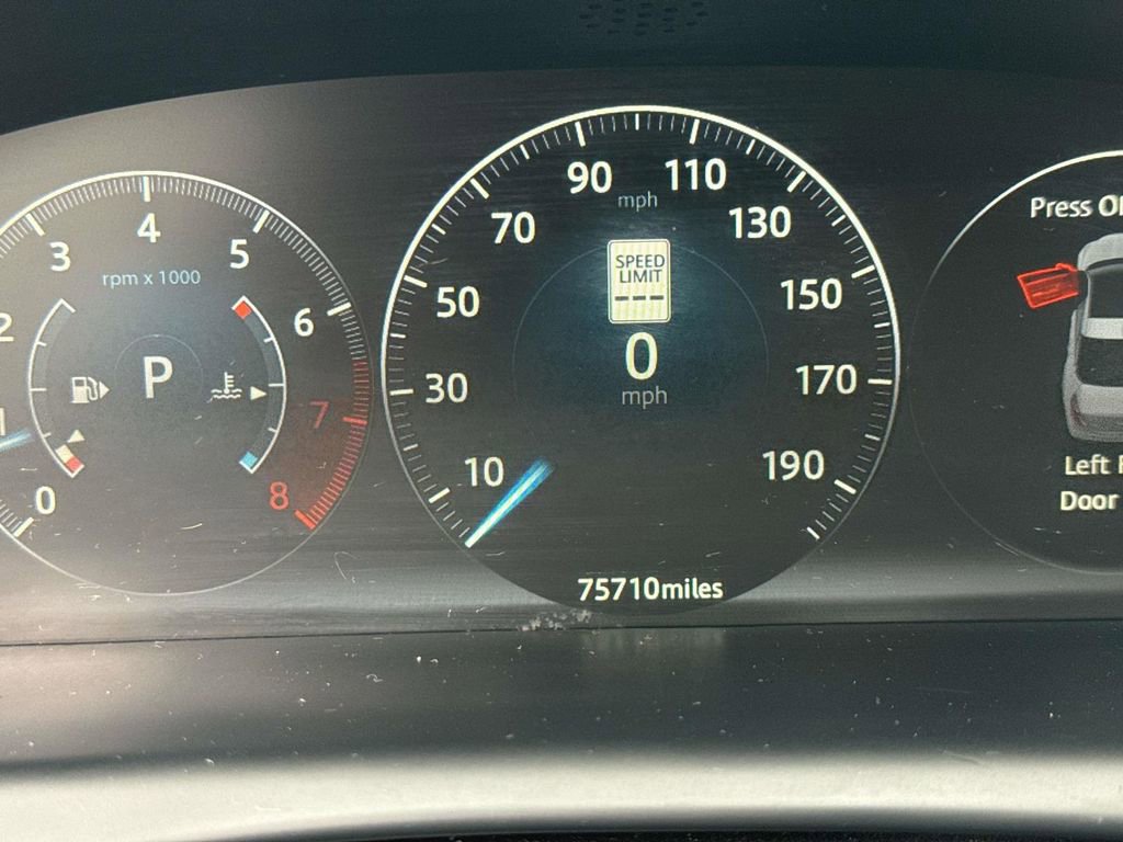 Used 2016 Jaguar XJ L Portfolio RWD image 29