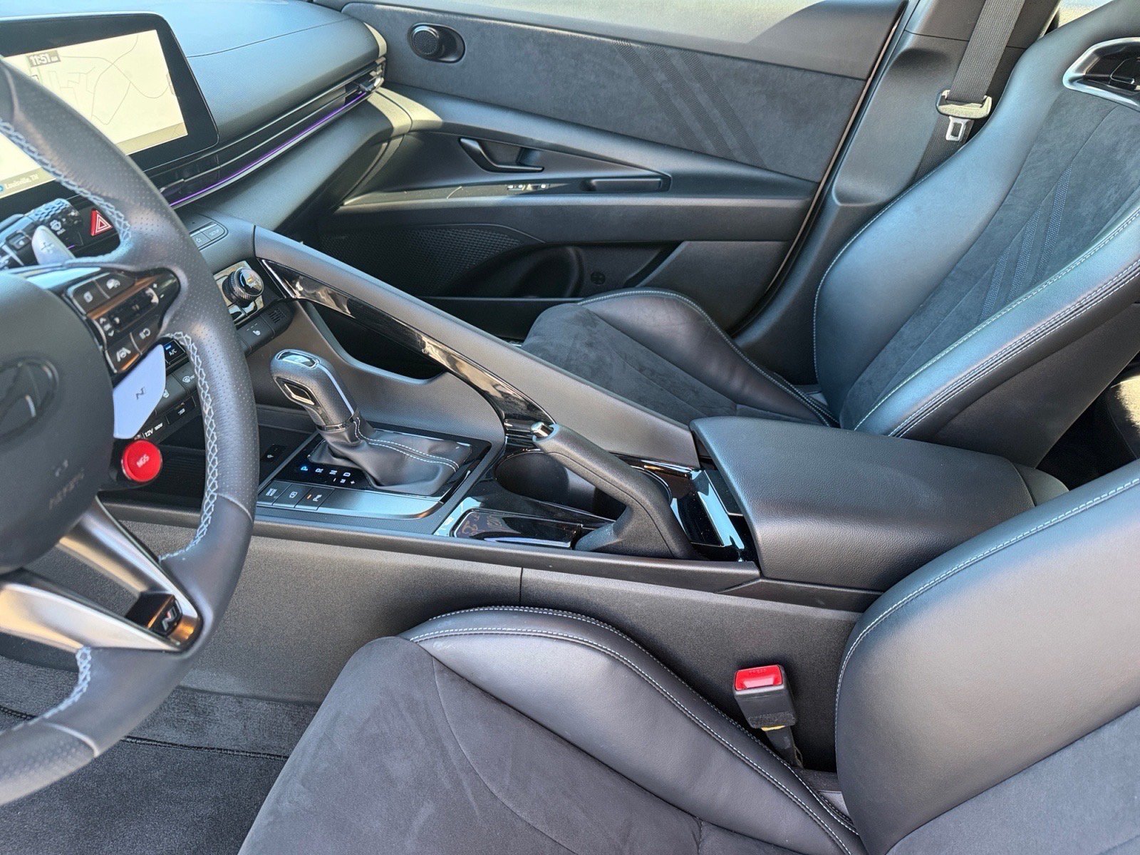 Used 2025 Hyundai Elantra N FWD image 12