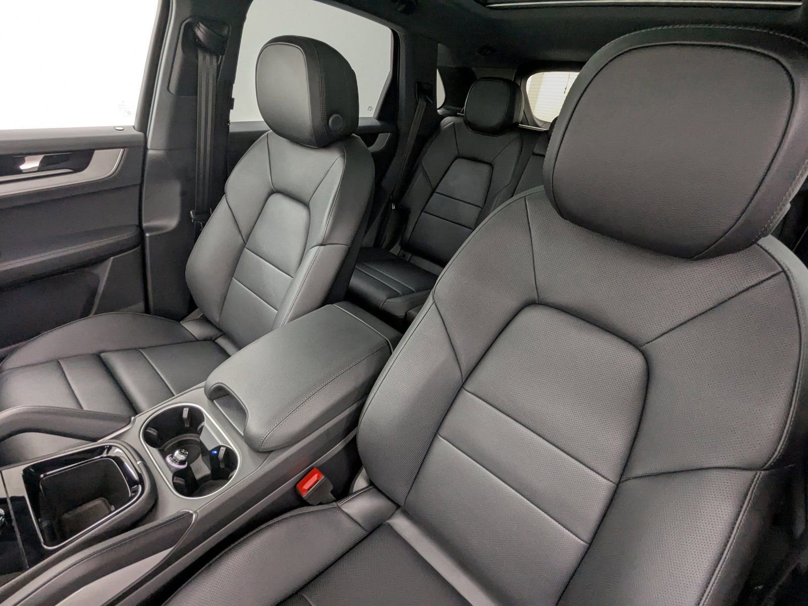 New 2026 Porsche Cayenne AWD/4WD image 5