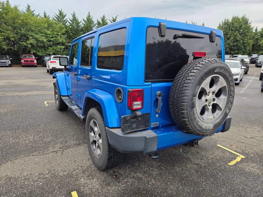 Used 2016 Jeep Wrangler Unlimited Sahara w/ Max Tow Package AWD/4WD image 4