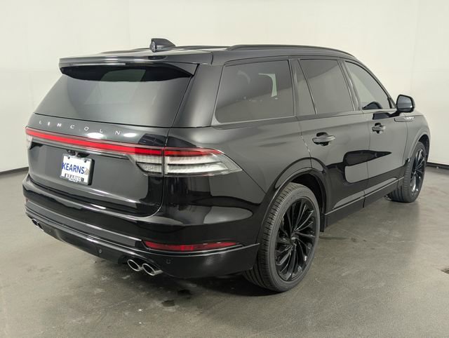 Used 2025 Lincoln Aviator Reserve w/ Equipment Group 201A image 7