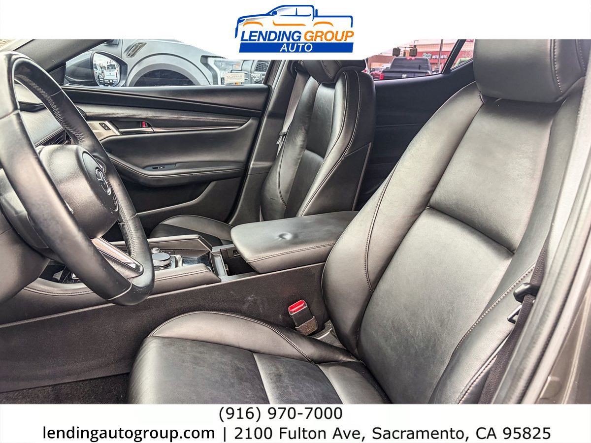 Used 2020 MAZDA MAZDA3 Hatchback w/ Preferred Package FWD image 16
