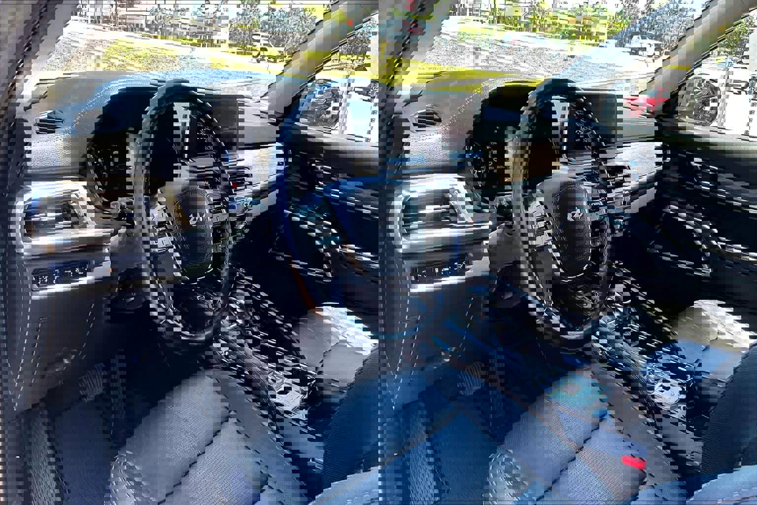 Used 2022 Kia Telluride EX w/ EX Premium Package image 18