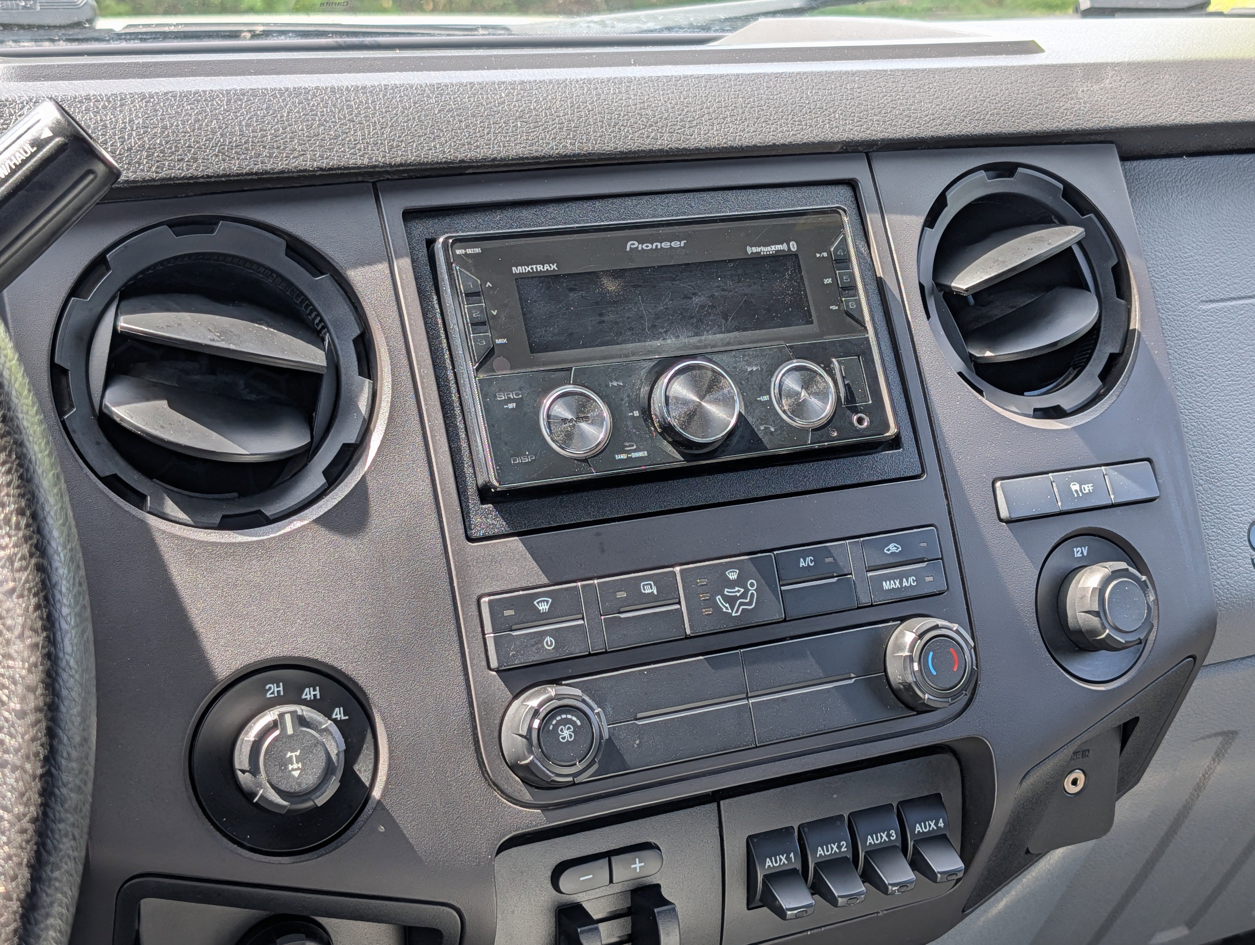 Used 2015 Ford F350 XL image 17