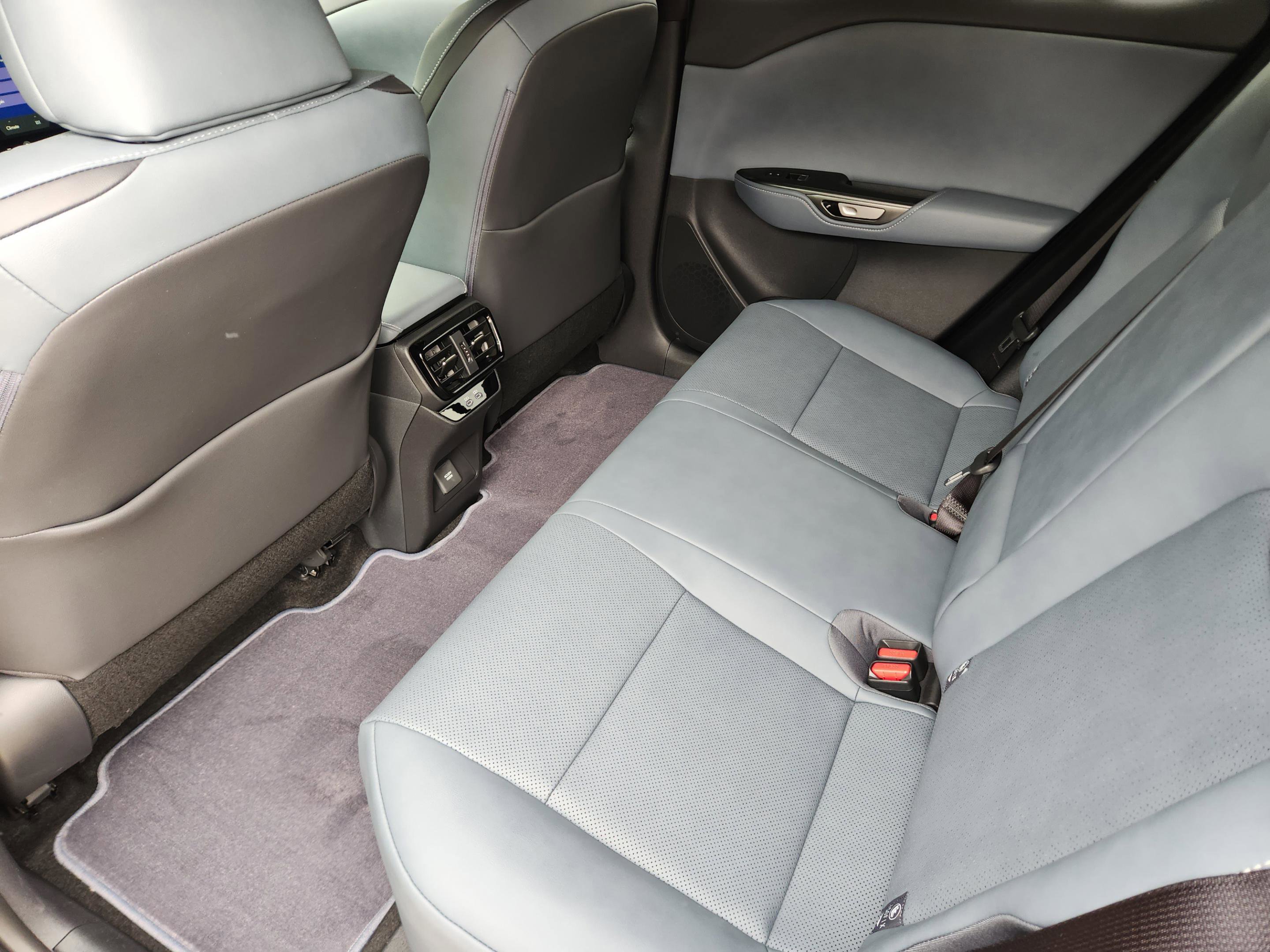 New 2026 Lexus RZ 350e 2WD image 16