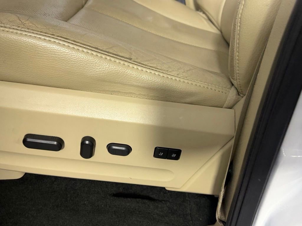 Used 2017 Ford Expedition EL Limited w/ Equipment Group 301A RWD image 31