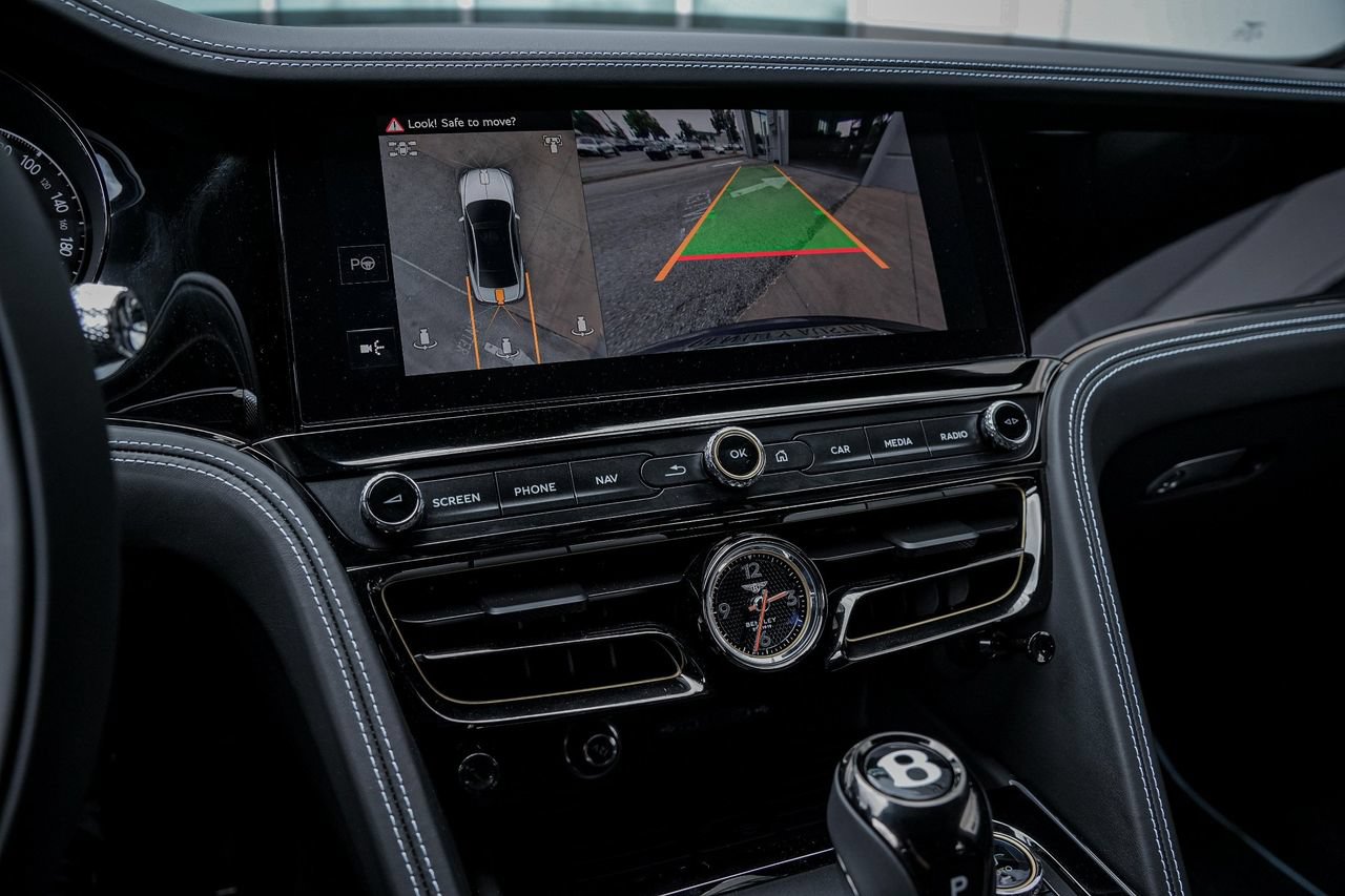 New 2025 Bentley Flying Spur Plug-In Hybrid AWD/4WD image 30