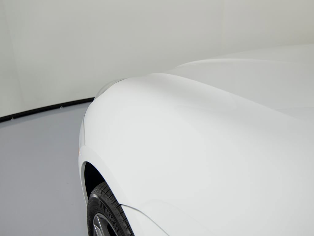 New 2026 Porsche Macan Turbo image 44