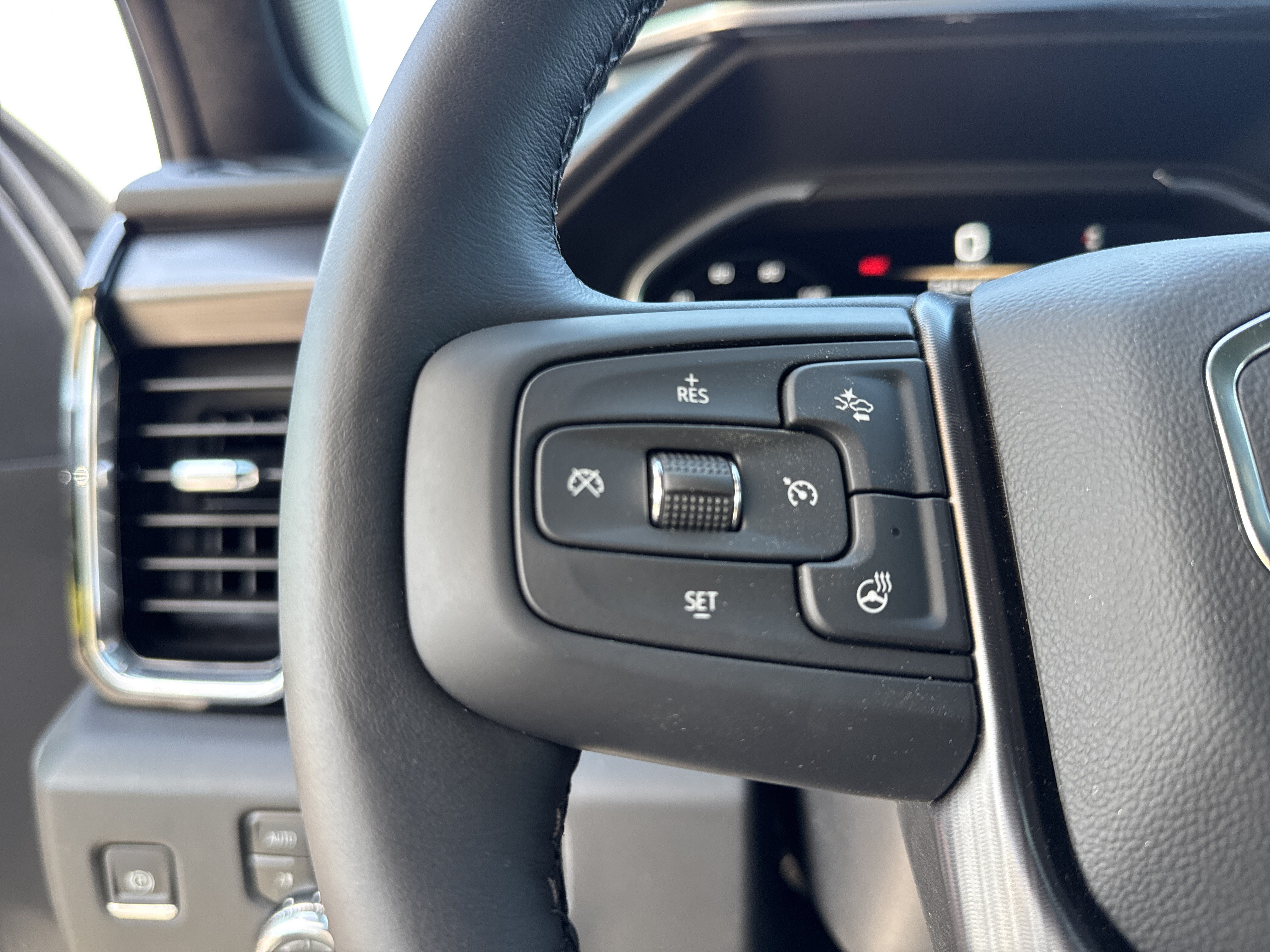 New 2026 GMC Sierra 2500 Denali Ultimate AWD/4WD image 19