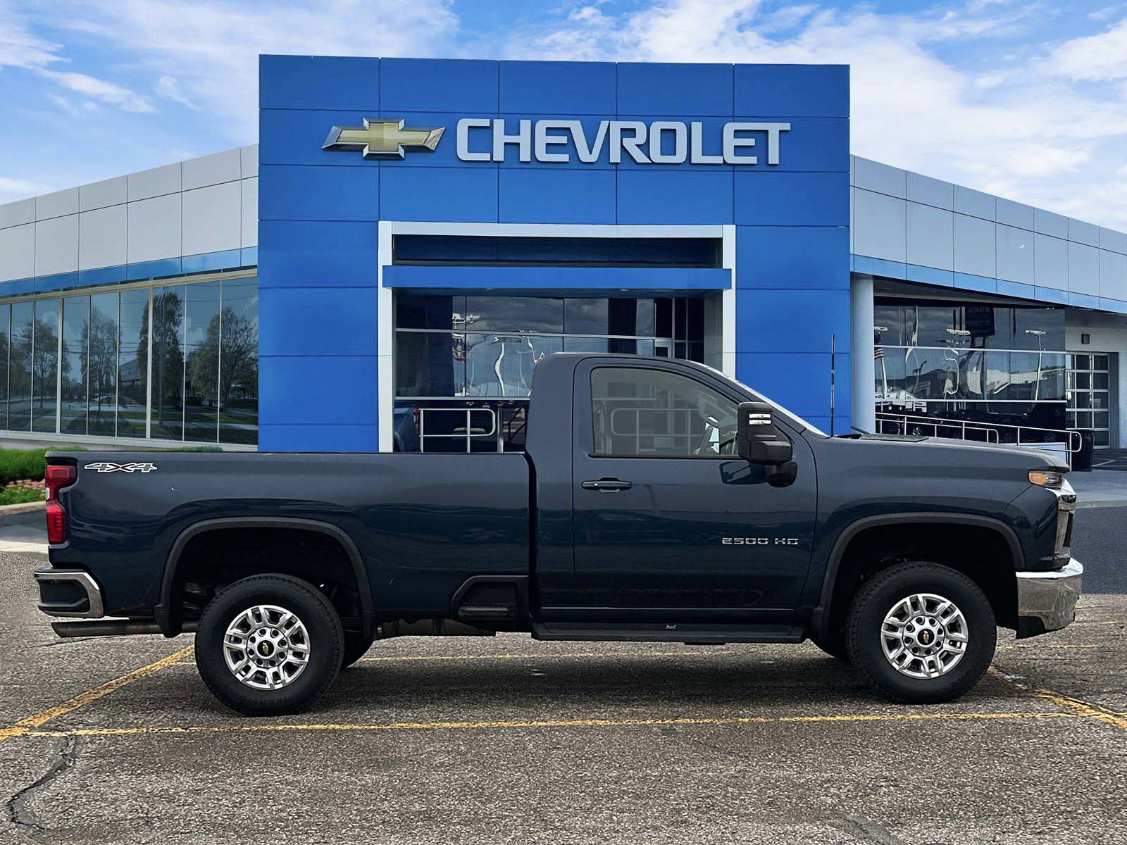 Certified 2020 Chevrolet Silverado 2500 LT w/ Convenience Package image 5