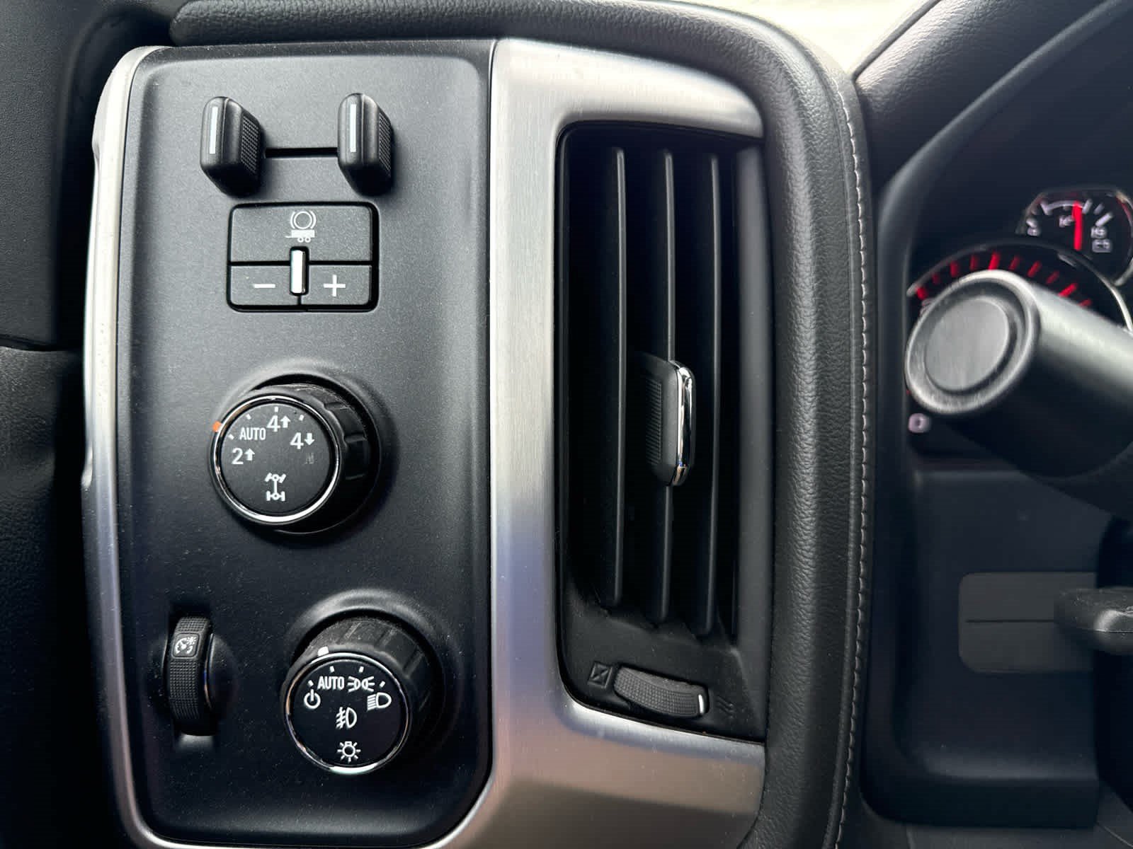Used 2016 GMC Sierra 1500 SLT AWD/4WD image 11