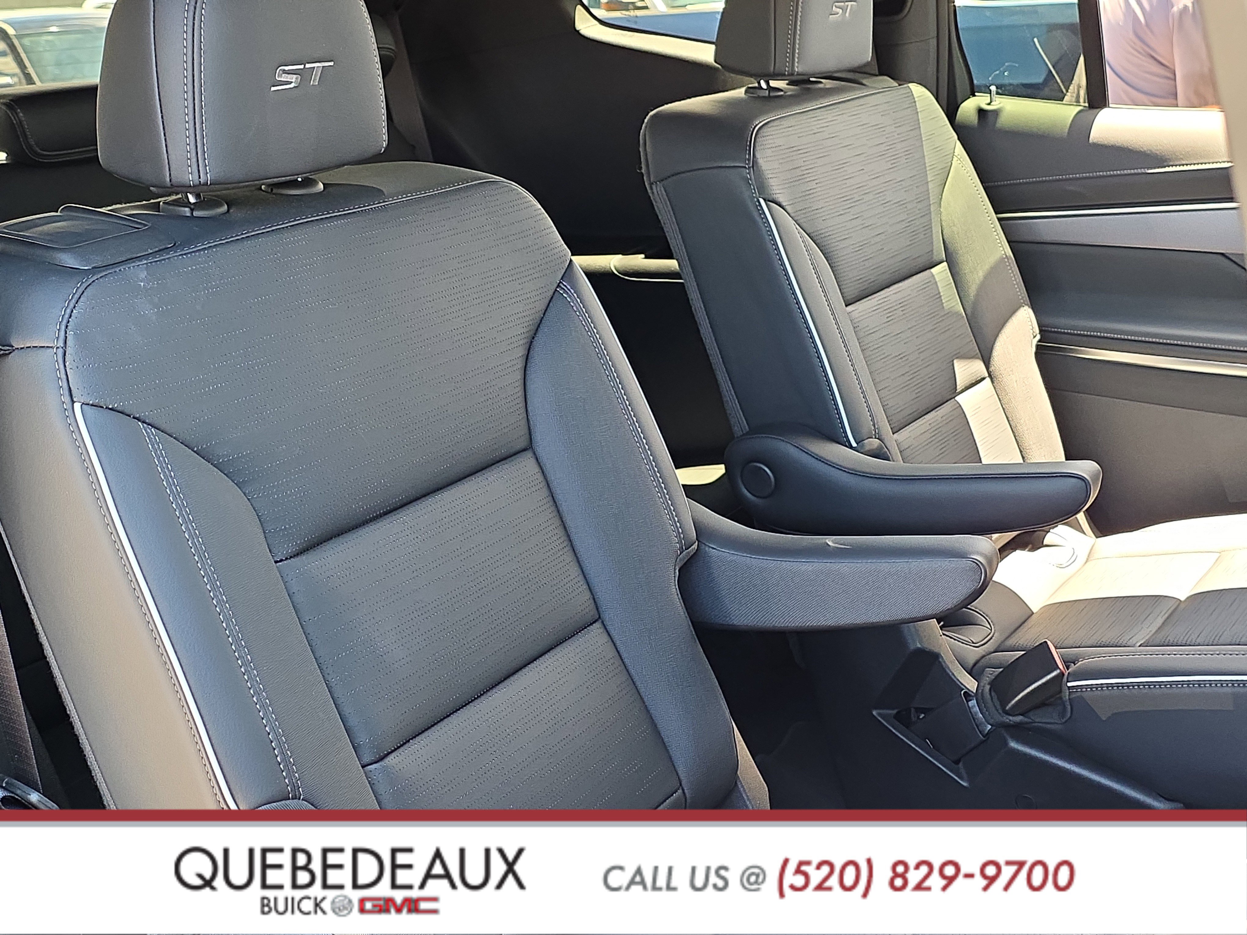 Used 2025 Buick Enclave Sport Touring w/ Super Cruise Package FWD image 28