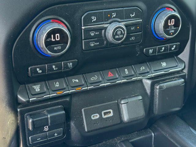 Used 2022 Chevrolet Silverado 2500 High Country AWD/4WD image 11