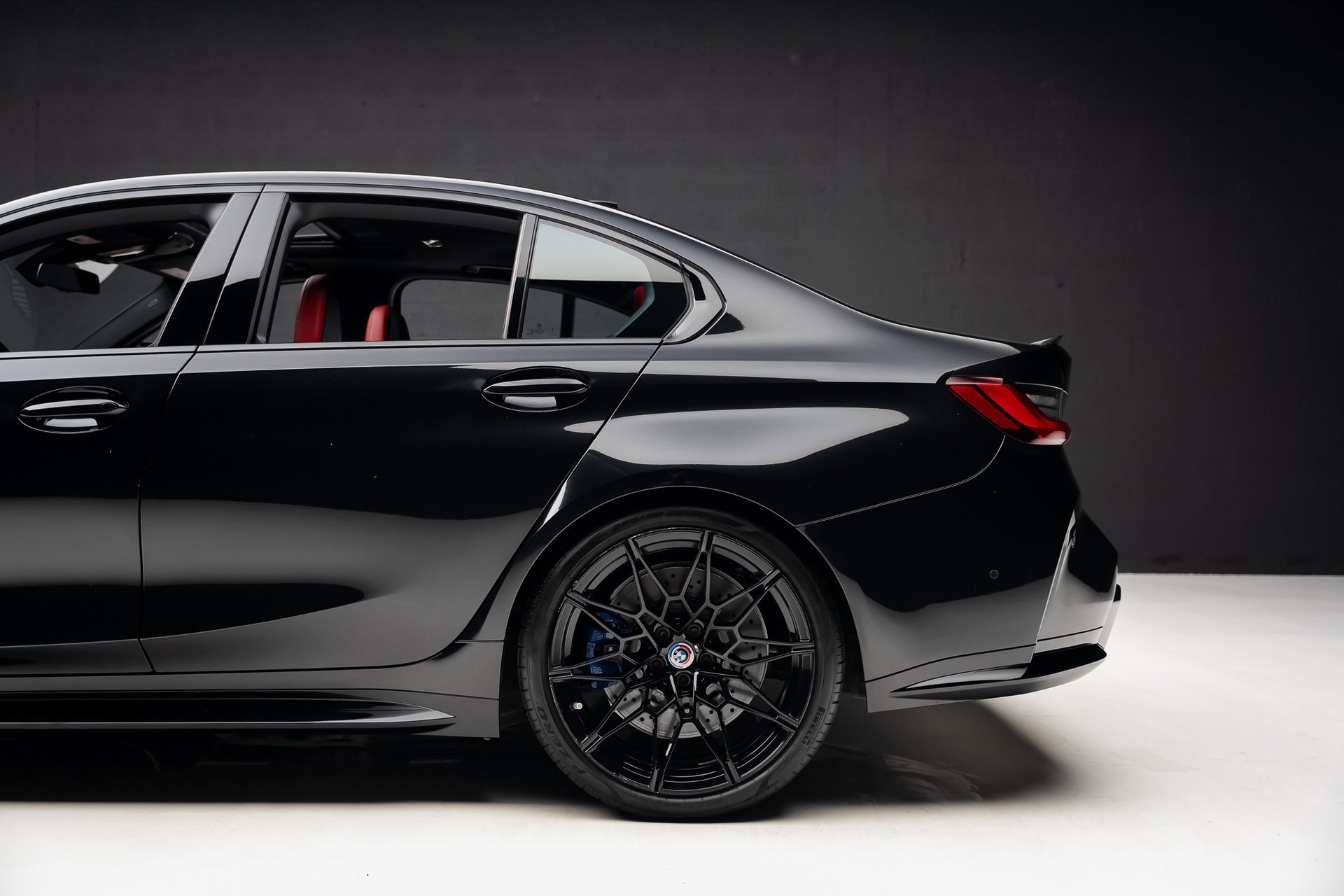 Used 2022 BMW M3 Competition w/ M Carbon Exterior Package image 20