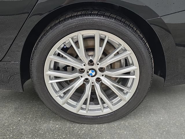Certified 2023 BMW 330i xDrive Sedan w/ Driving Assistance Package AWD/4WD image 28