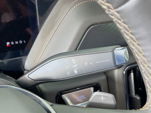 Used 2025 GMC Yukon AT4 image 15