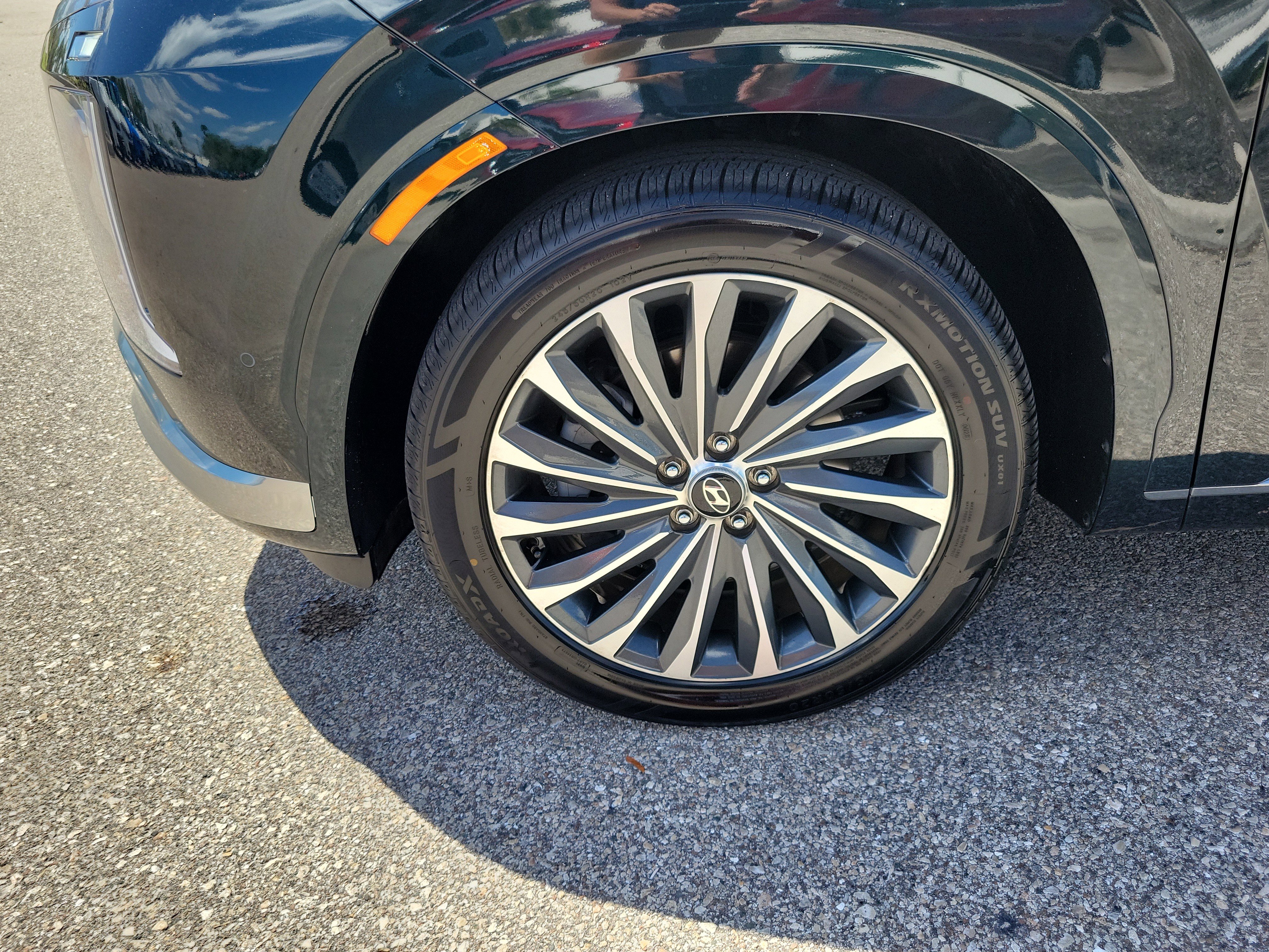 Used 2024 Hyundai Palisade Calligraphy image 8