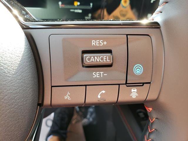 New 2026 Nissan Kicks SR w/ Cold Weather Package AWD/4WD image 19