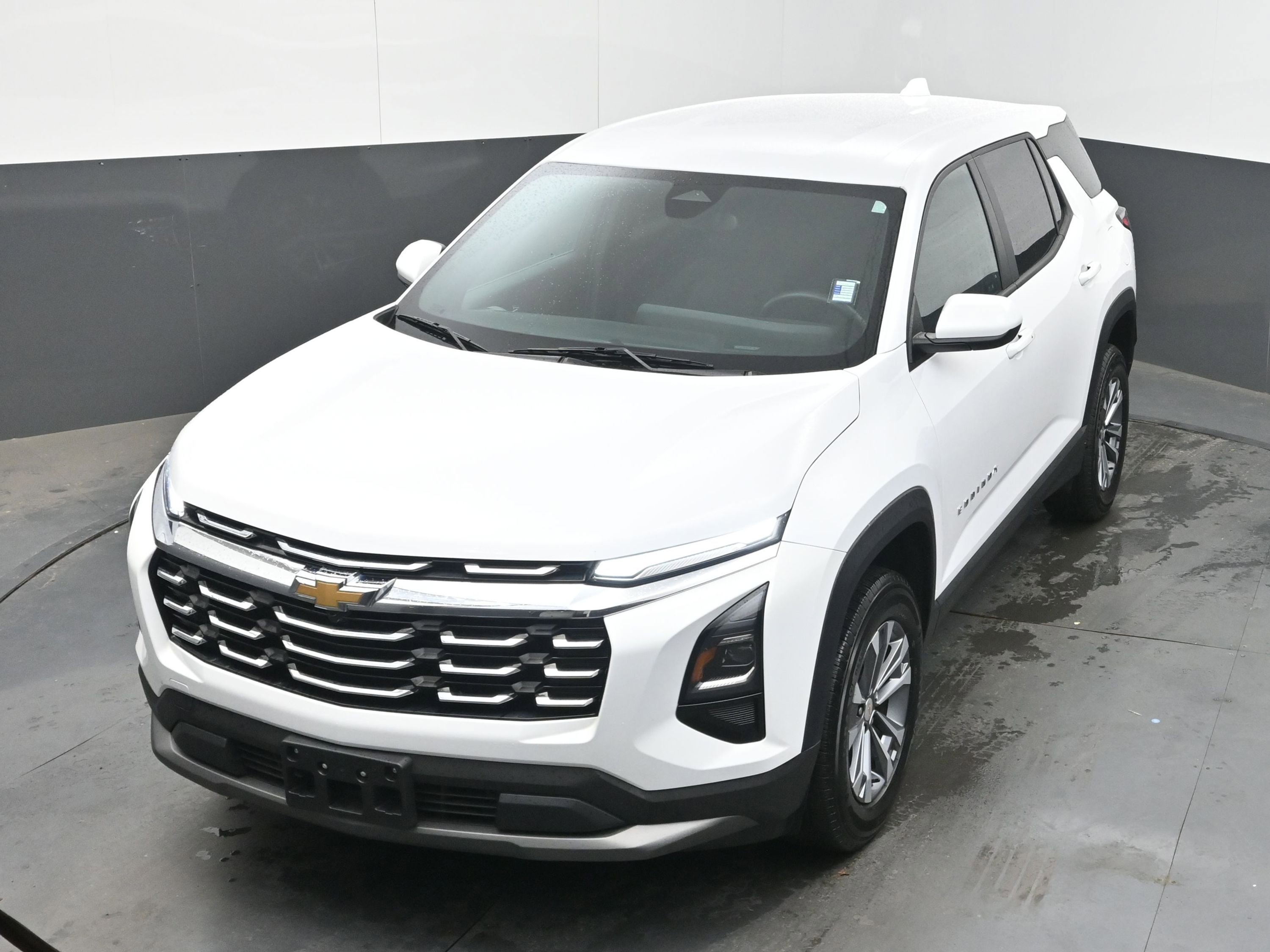 Used 2025 Chevrolet Equinox LT FWD image 34