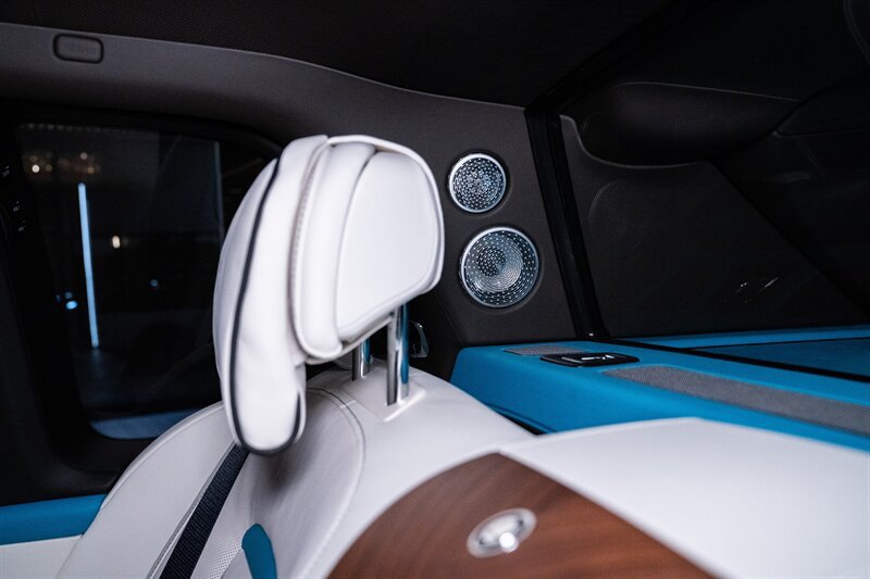 Used 2023 Rolls-Royce Cullinan w/ Cullinan Package AWD/4WD image 19