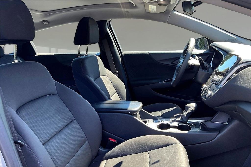 Used 2023 Chevrolet Malibu LT FWD image 26